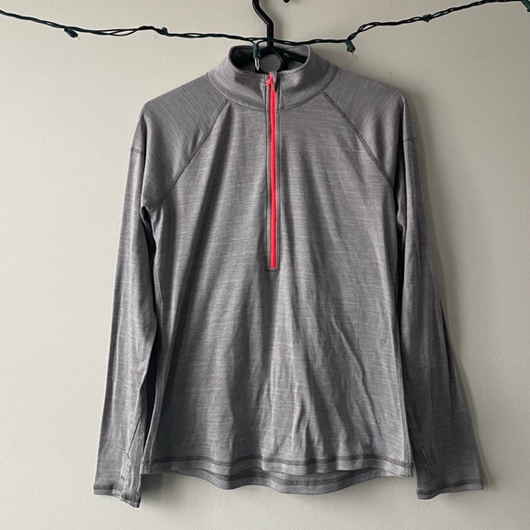 Active Wear Set - Picture 5 of 7